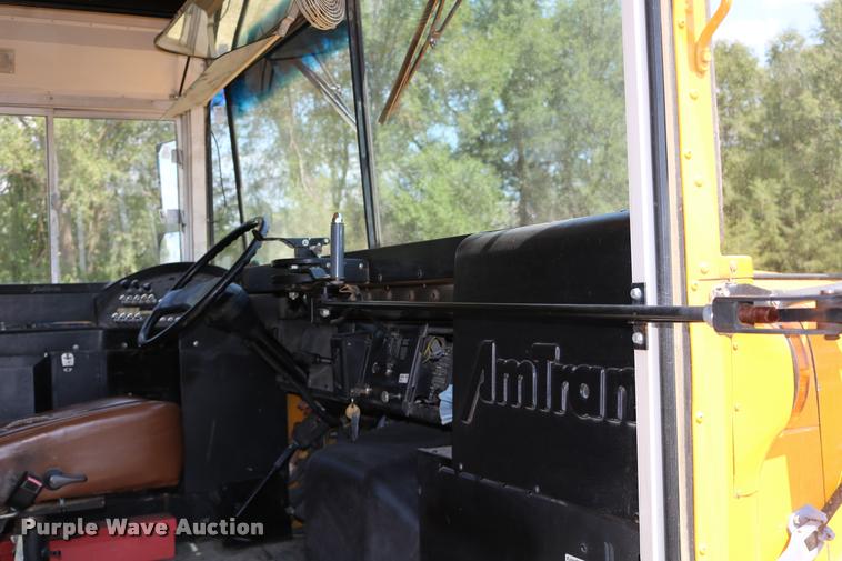 image for item DB9292 1997 International 3800 school bus