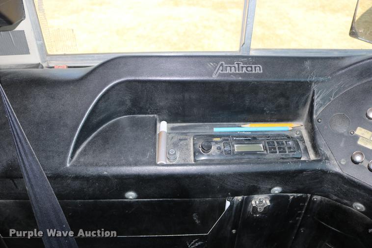 image for item DB9292 1997 International 3800 school bus