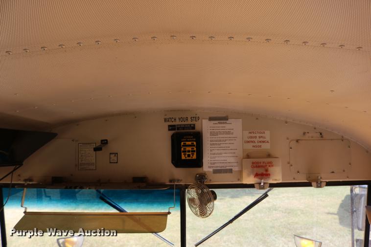 image for item DB9292 1997 International 3800 school bus