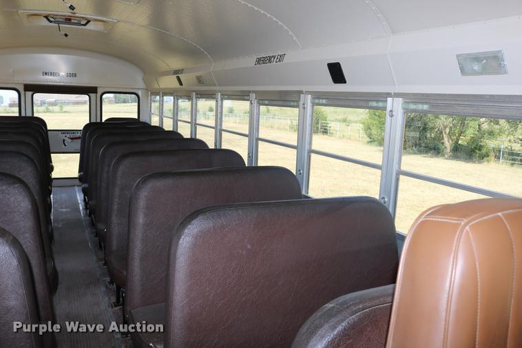 image for item DB9292 1997 International 3800 school bus
