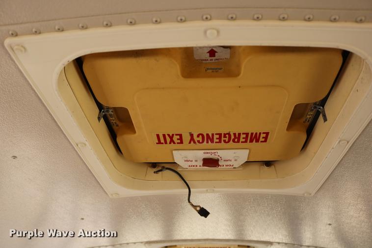 image for item DB9292 1997 International 3800 school bus