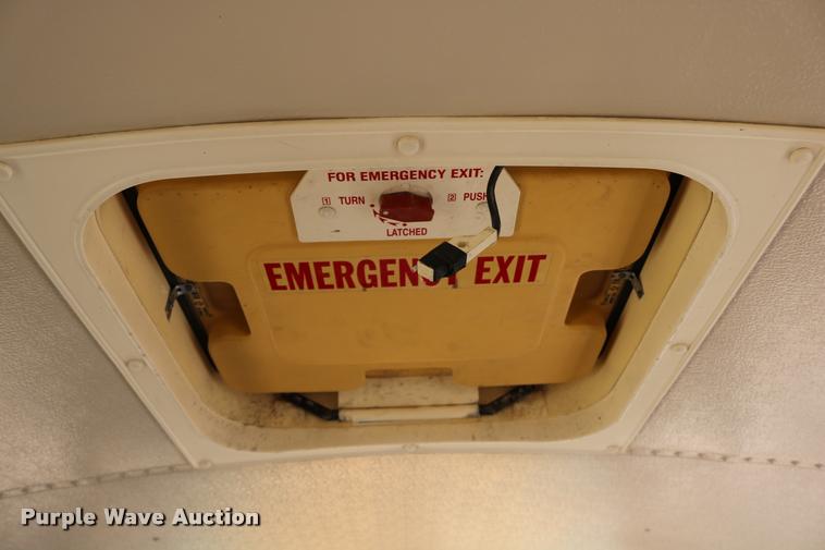 image for item DB9292 1997 International 3800 school bus