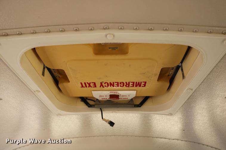 image for item DB9292 1997 International 3800 school bus