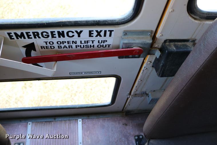 image for item DB9292 1997 International 3800 school bus