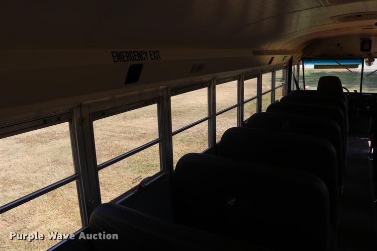 image for item DB9292 1997 International 3800 school bus