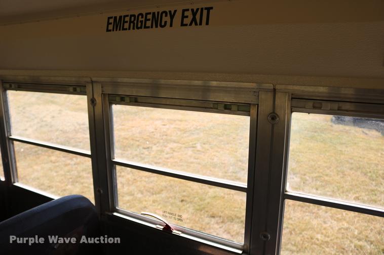 image for item DB9292 1997 International 3800 school bus