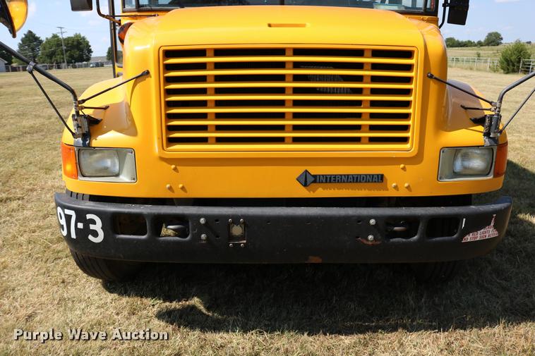 image for item DB9292 1997 International 3800 school bus