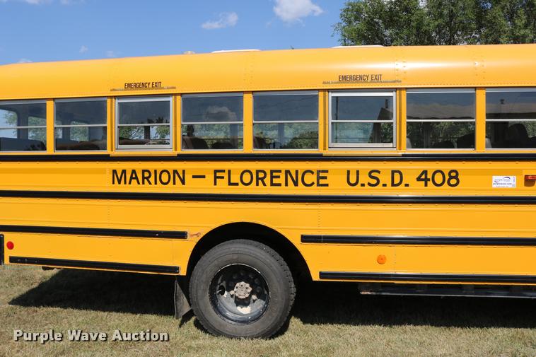 image for item DB9292 1997 International 3800 school bus