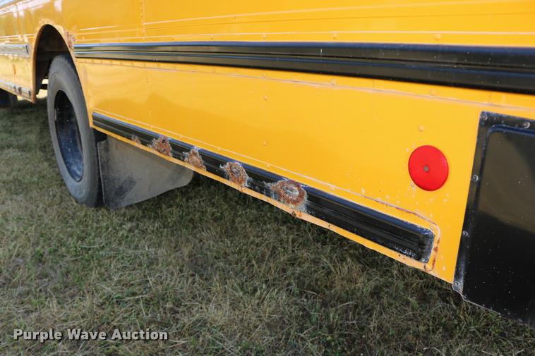 image for item DB9292 1997 International 3800 school bus