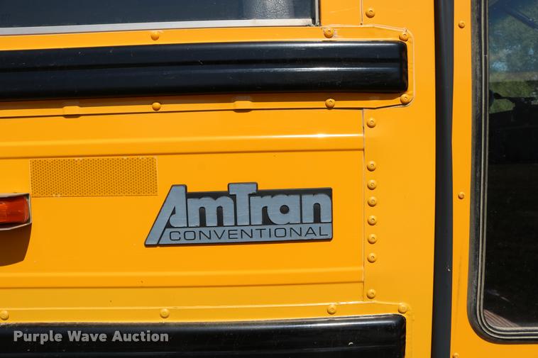 image for item DB9292 1997 International 3800 school bus