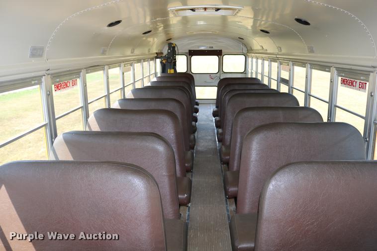 image for item DB9293 1997 International 3800 bus