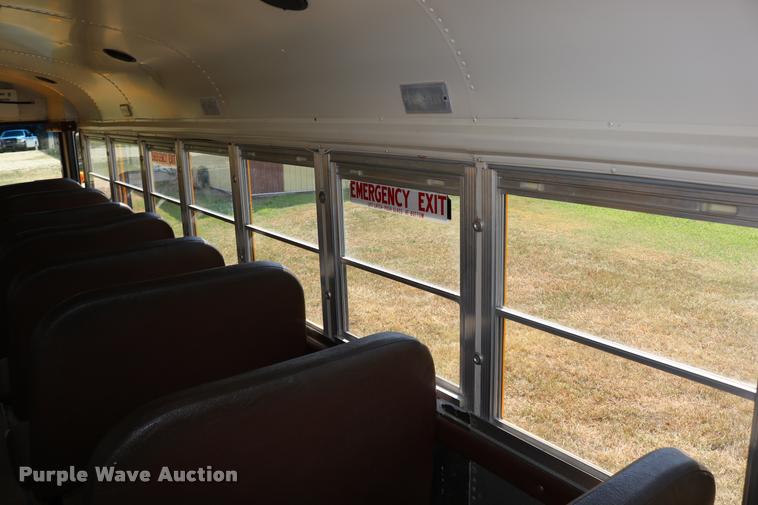 image for item DB9293 1997 International 3800 bus