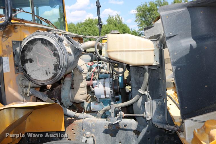 image for item DB9293 1997 International 3800 bus