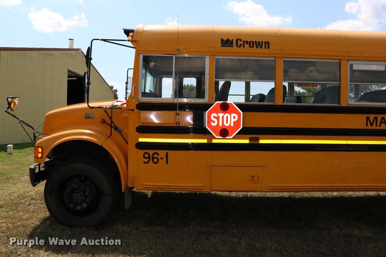 image for item DB9293 1997 International 3800 bus