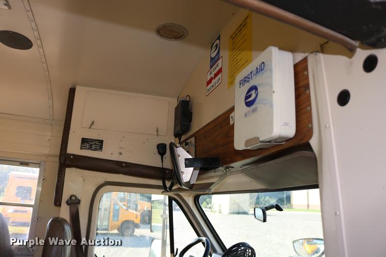 image for item DB9294 1995 Chevrolet G30 Blue Bird school bus