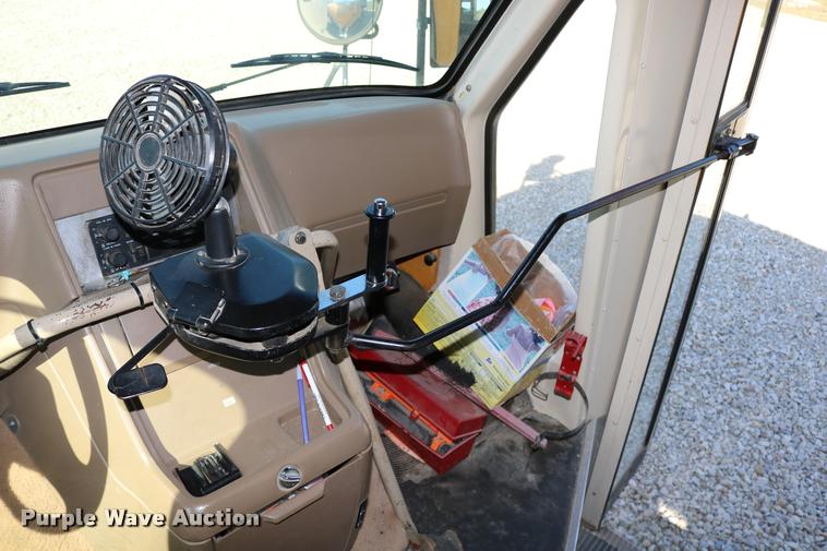 image for item DB9294 1995 Chevrolet G30 Blue Bird school bus