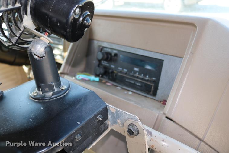 image for item DB9294 1995 Chevrolet G30 Blue Bird school bus