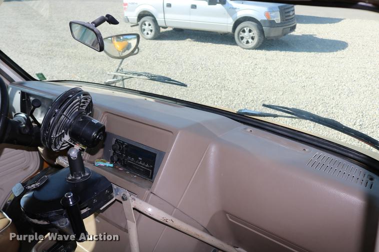 image for item DB9294 1995 Chevrolet G30 Blue Bird school bus