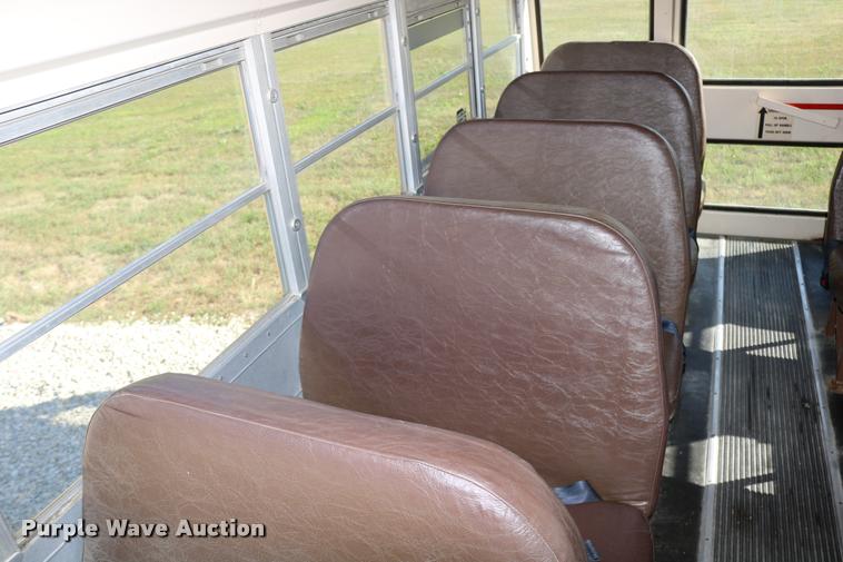 image for item DB9294 1995 Chevrolet G30 Blue Bird school bus