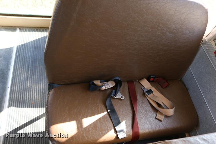 image for item DB9294 1995 Chevrolet G30 Blue Bird school bus