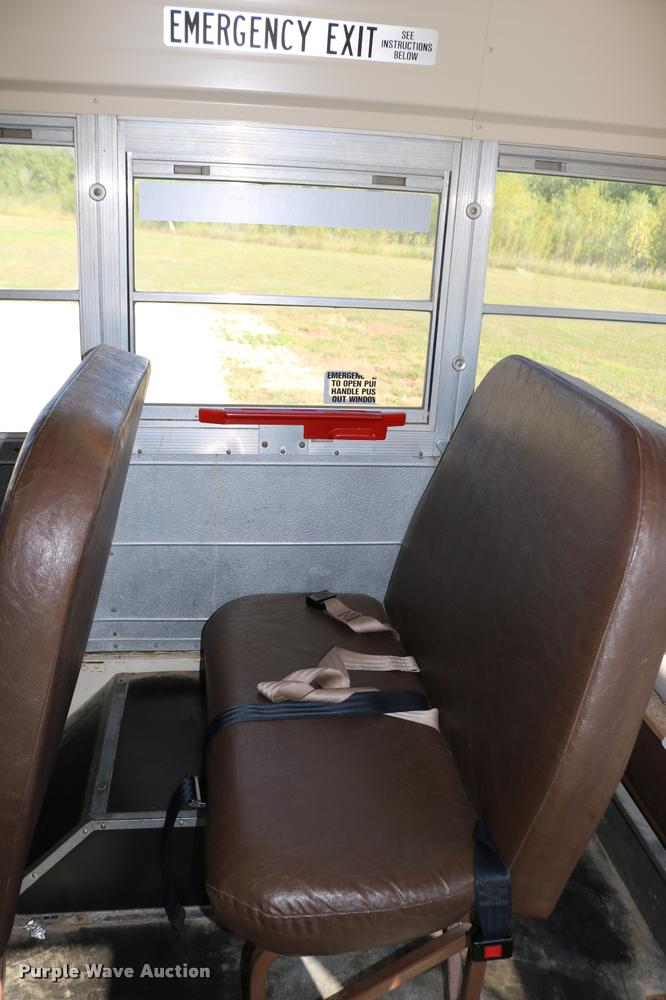 image for item DB9294 1995 Chevrolet G30 Blue Bird school bus