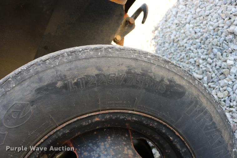 image for item DB9294 1995 Chevrolet G30 Blue Bird school bus