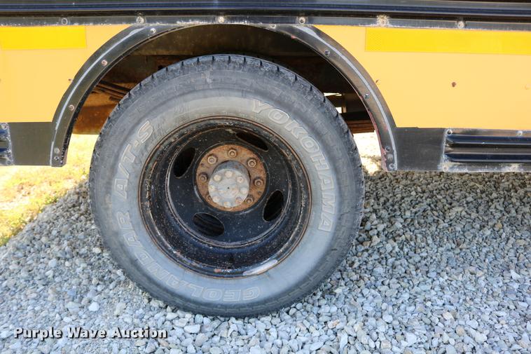 image for item DB9294 1995 Chevrolet G30 Blue Bird school bus