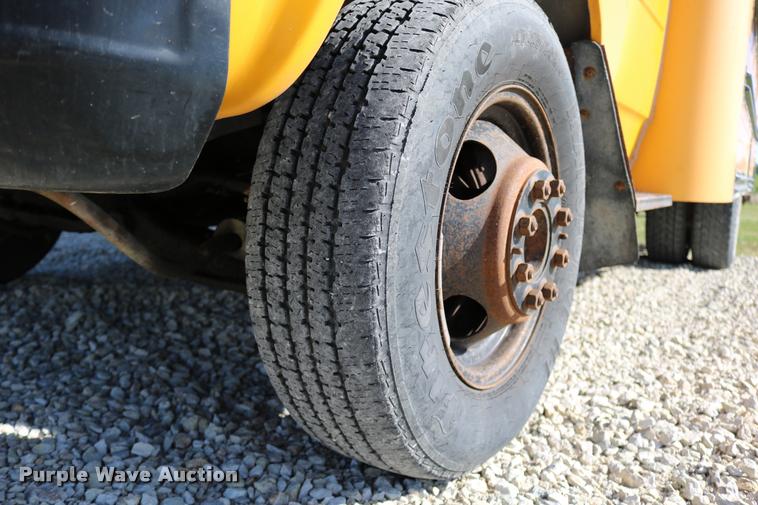 image for item DB9294 1995 Chevrolet G30 Blue Bird school bus