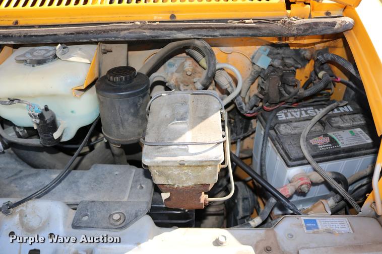 image for item DB9294 1995 Chevrolet G30 Blue Bird school bus