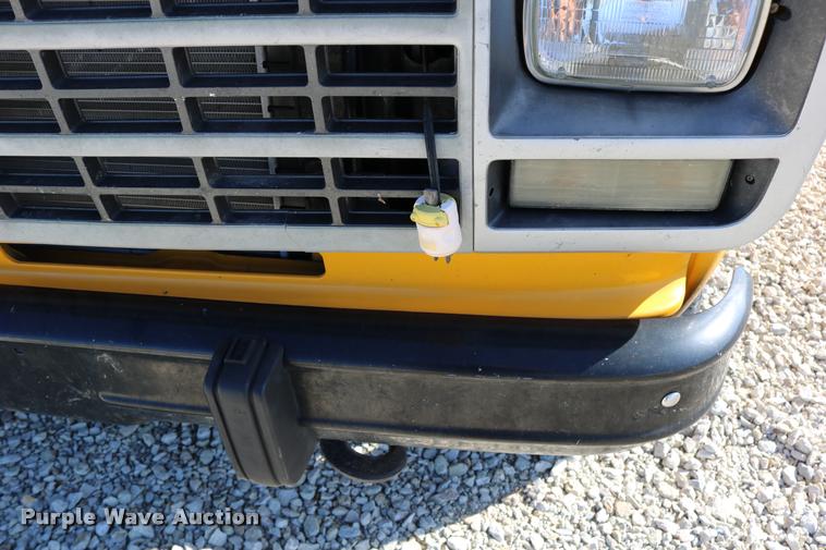 image for item DB9294 1995 Chevrolet G30 Blue Bird school bus