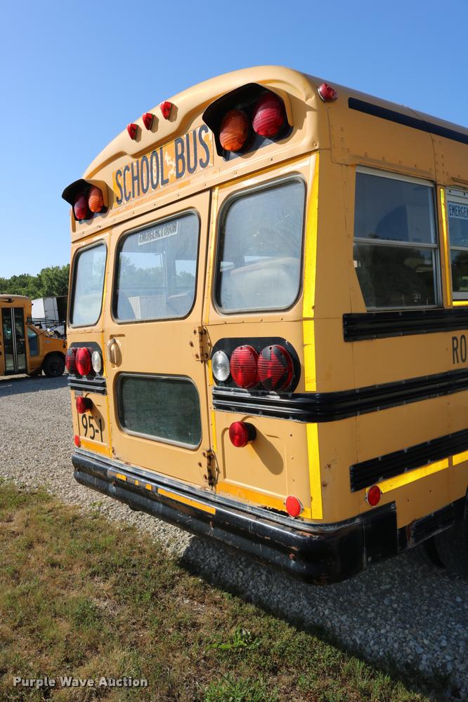 image for item DB9294 1995 Chevrolet G30 Blue Bird school bus