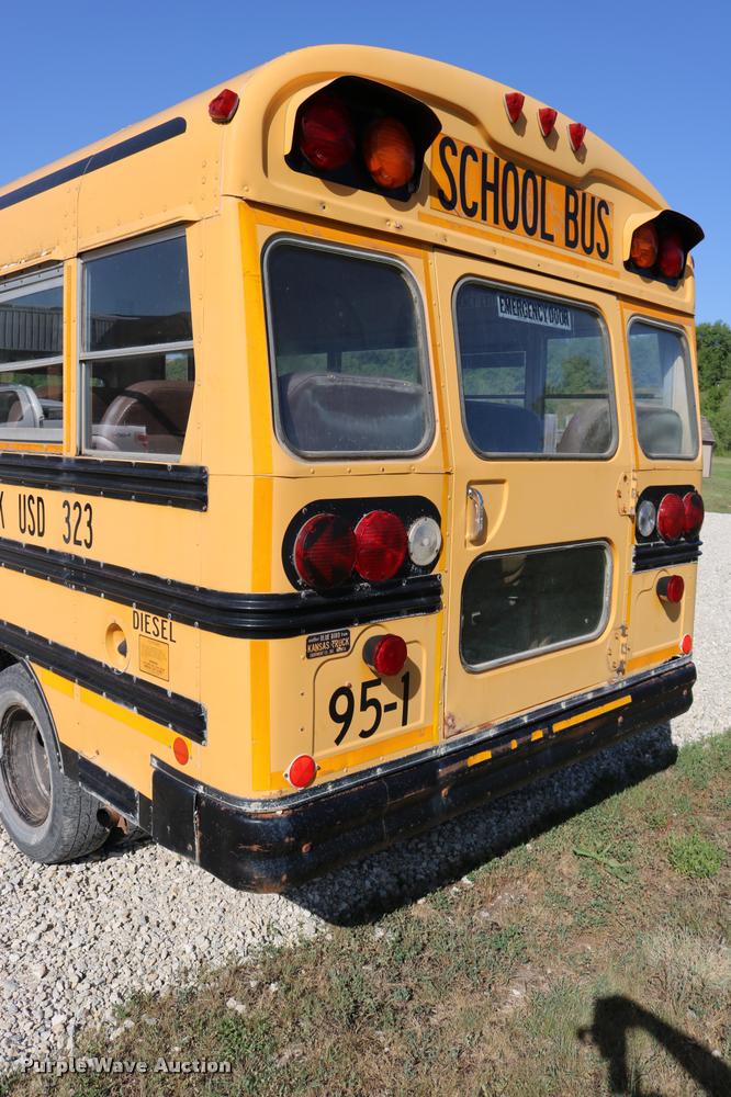 image for item DB9294 1995 Chevrolet G30 Blue Bird school bus