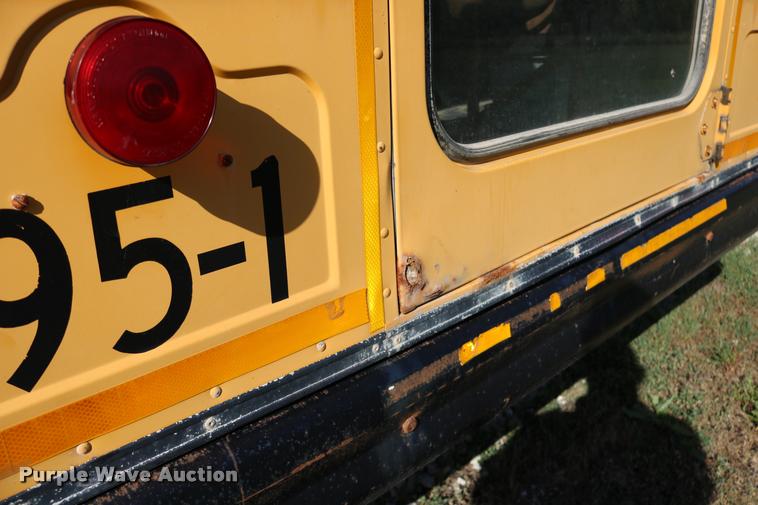 image for item DB9294 1995 Chevrolet G30 Blue Bird school bus