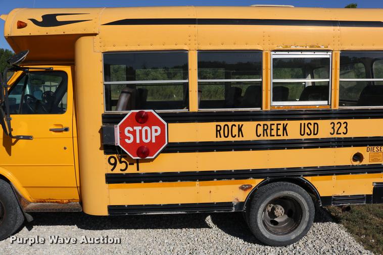 image for item DB9294 1995 Chevrolet G30 Blue Bird school bus