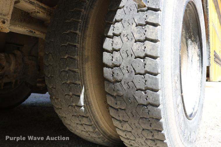 image for item DB9296 1999 Freightliner FS65 Blue Bird school bus