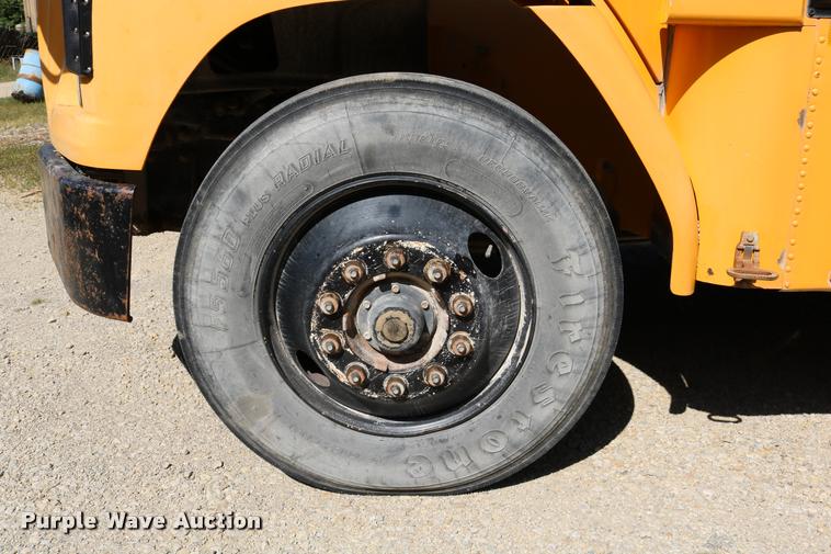 image for item DB9296 1999 Freightliner FS65 Blue Bird school bus