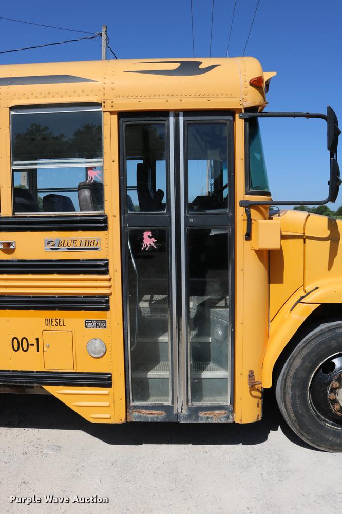 image for item DB9298 2000 Freightliner FS65 Blue Bird school bus
