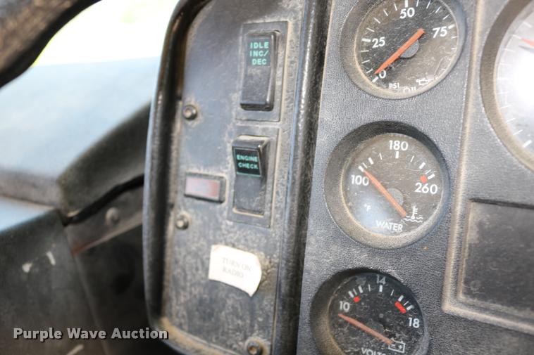 image for item DB9298 2000 Freightliner FS65 Blue Bird school bus