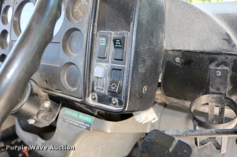 image for item DB9298 2000 Freightliner FS65 Blue Bird school bus