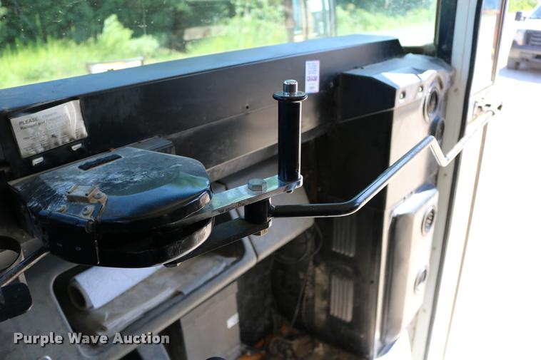 image for item DB9298 2000 Freightliner FS65 Blue Bird school bus