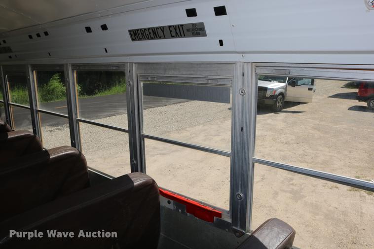 image for item DB9298 2000 Freightliner FS65 Blue Bird school bus