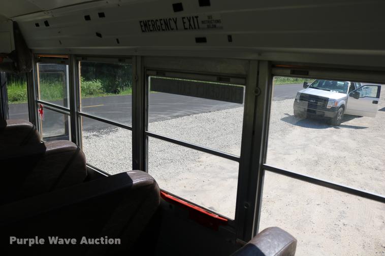 image for item DB9298 2000 Freightliner FS65 Blue Bird school bus