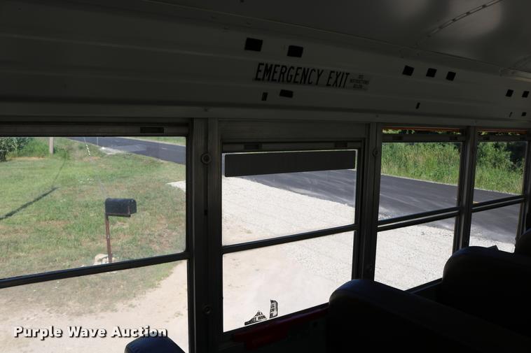 image for item DB9298 2000 Freightliner FS65 Blue Bird school bus