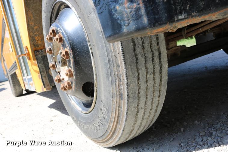 image for item DB9298 2000 Freightliner FS65 Blue Bird school bus