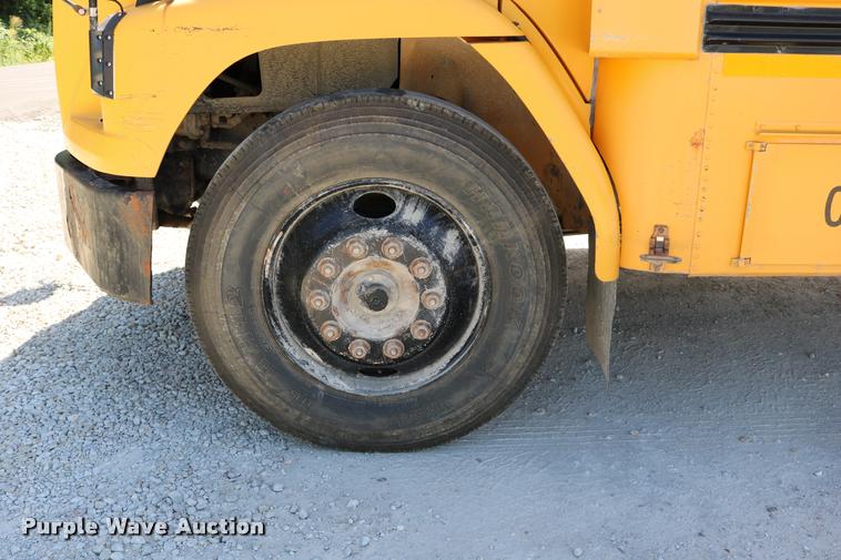 image for item DB9298 2000 Freightliner FS65 Blue Bird school bus