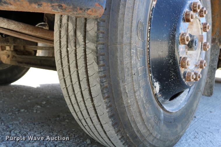 image for item DB9298 2000 Freightliner FS65 Blue Bird school bus