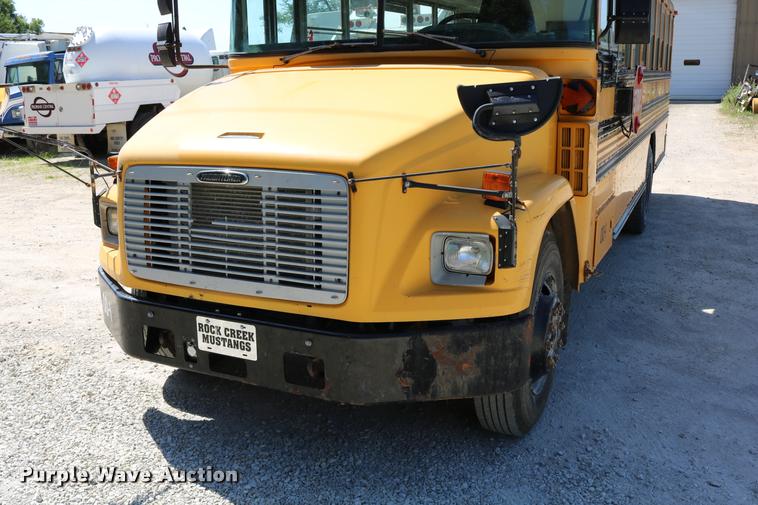 image for item DB9298 2000 Freightliner FS65 Blue Bird school bus