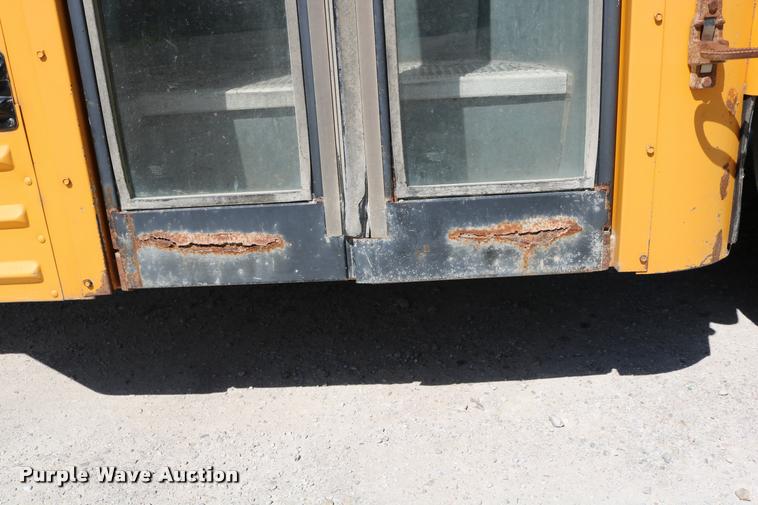 image for item DB9298 2000 Freightliner FS65 Blue Bird school bus