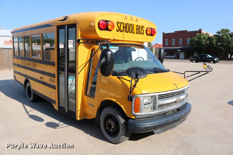 image for item DB9319 2002 Chevrolet Express G3500 school bus
