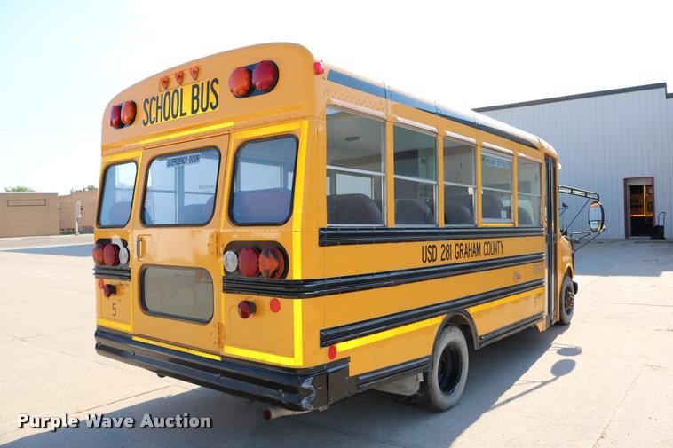 image for item DB9319 2002 Chevrolet Express G3500 school bus